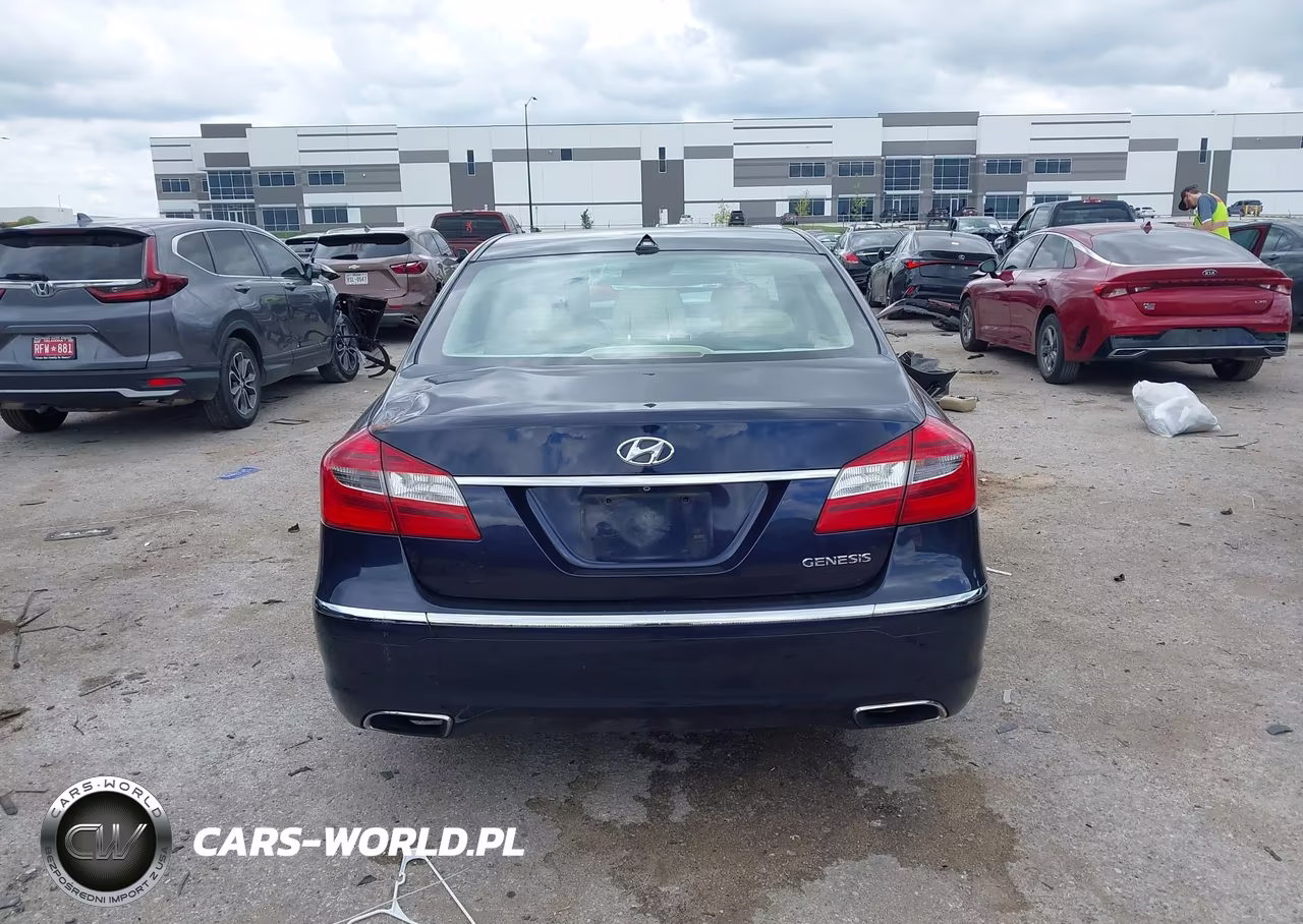 2013 Hyundai Genesis 3.8 VIN:KMHGC4DD0DU222123 - 16