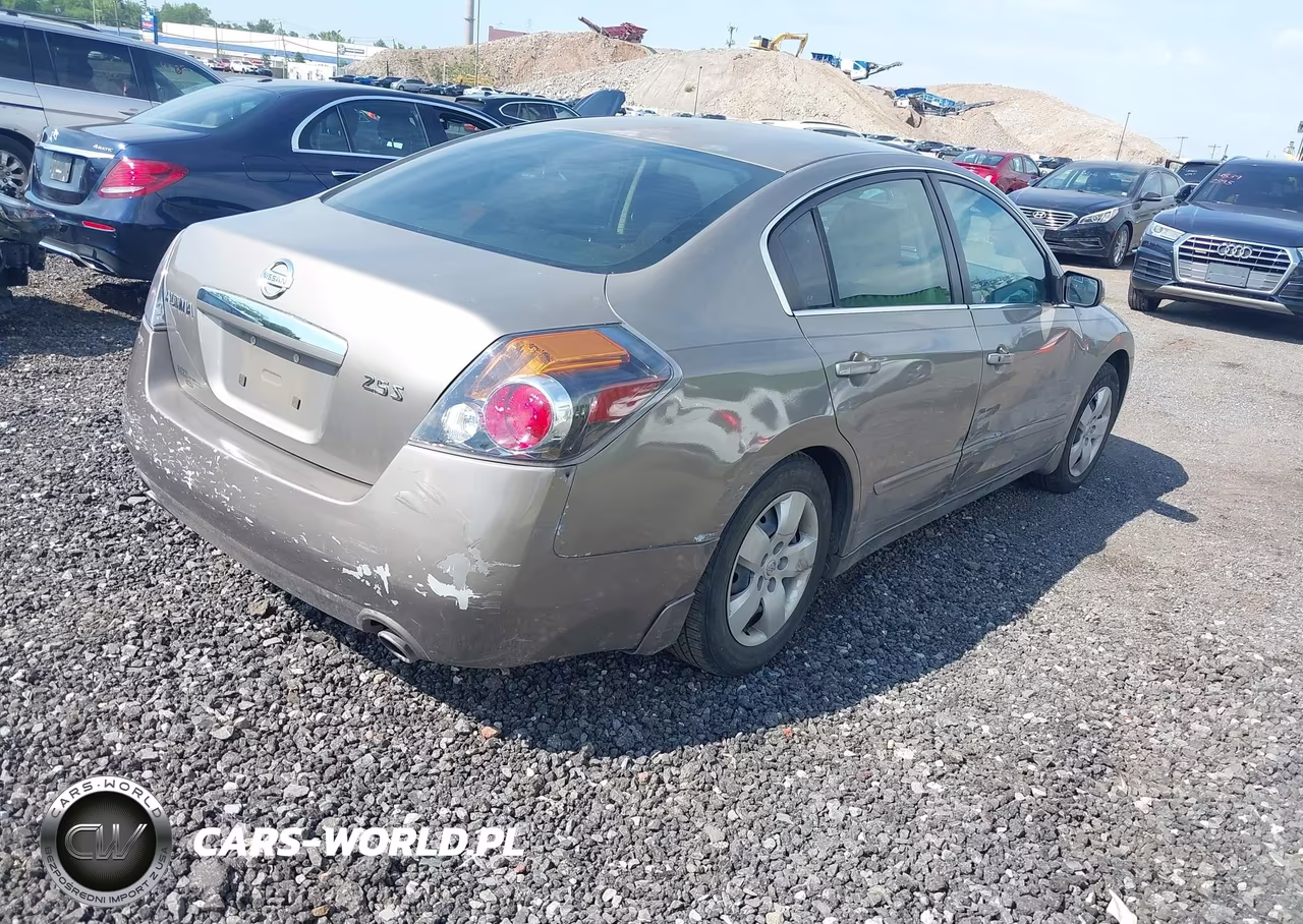 2007 Nissan Altima 2.5 S VIN:1N4AL21E17N472843 - 4