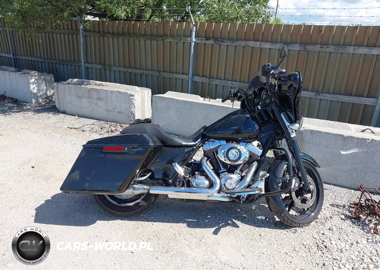 2013 Harley-Davidson Flhx Street Glide VIN:1HD1KBM13DB638555 - 11