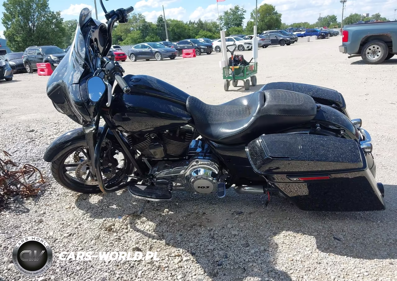2013 Harley-Davidson Flhx Street Glide VIN:1HD1KBM13DB638555 - 12