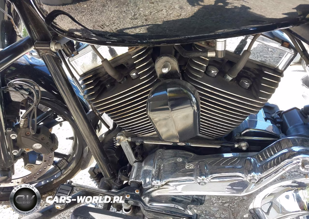 2013 Harley-Davidson Flhx Street Glide VIN:1HD1KBM13DB638555 - 9