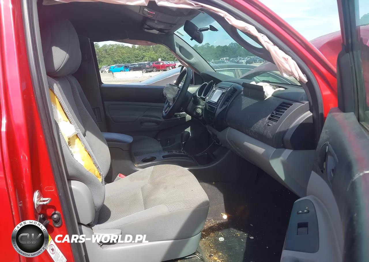 2015 Toyota Tacoma VIN:5TFUX4EN4FX033334 - 5