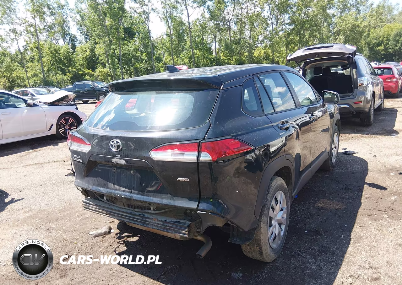 2022 Toyota Corolla Cross L VIN:7MUAAABG6NV004663 - 4
