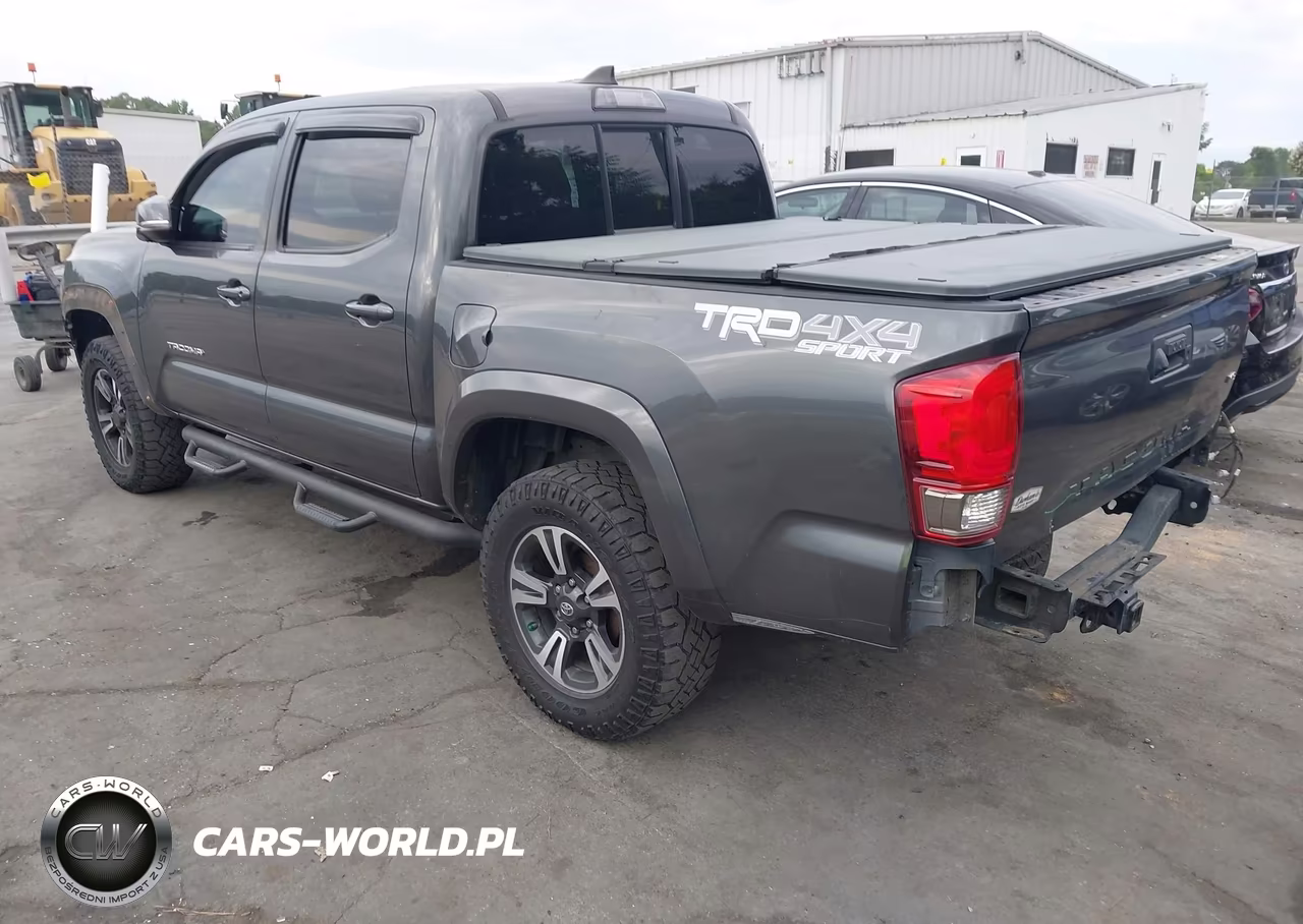 2016 Toyota Tacoma Trd Sport VIN:5TFCZ5AN5GX028727 - 3