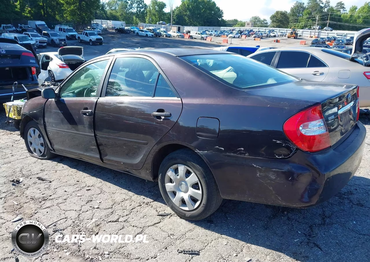 2004 Toyota Camry Le VIN:4T1BE32K74U900558 - 13