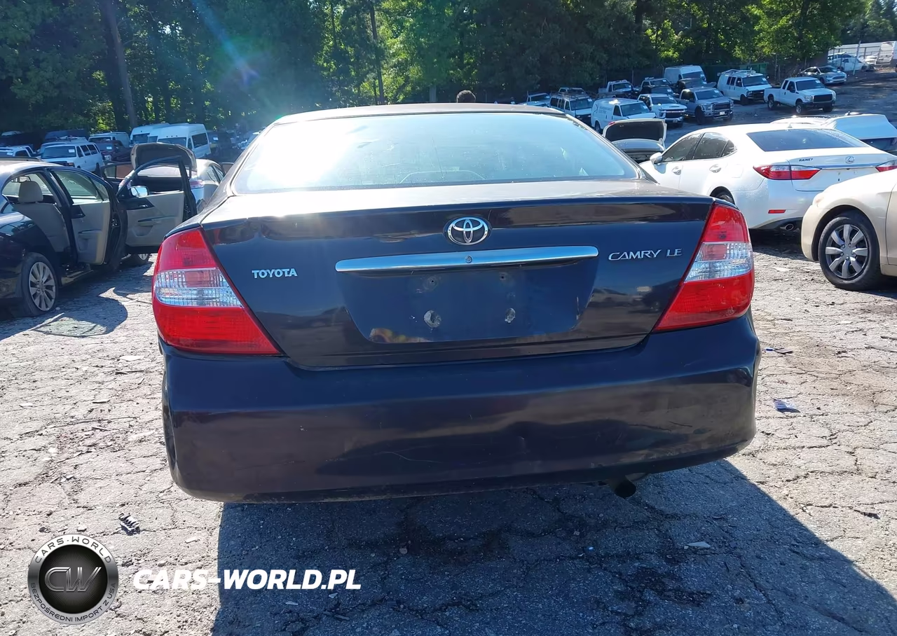 2004 Toyota Camry Le VIN:4T1BE32K74U900558 - 15