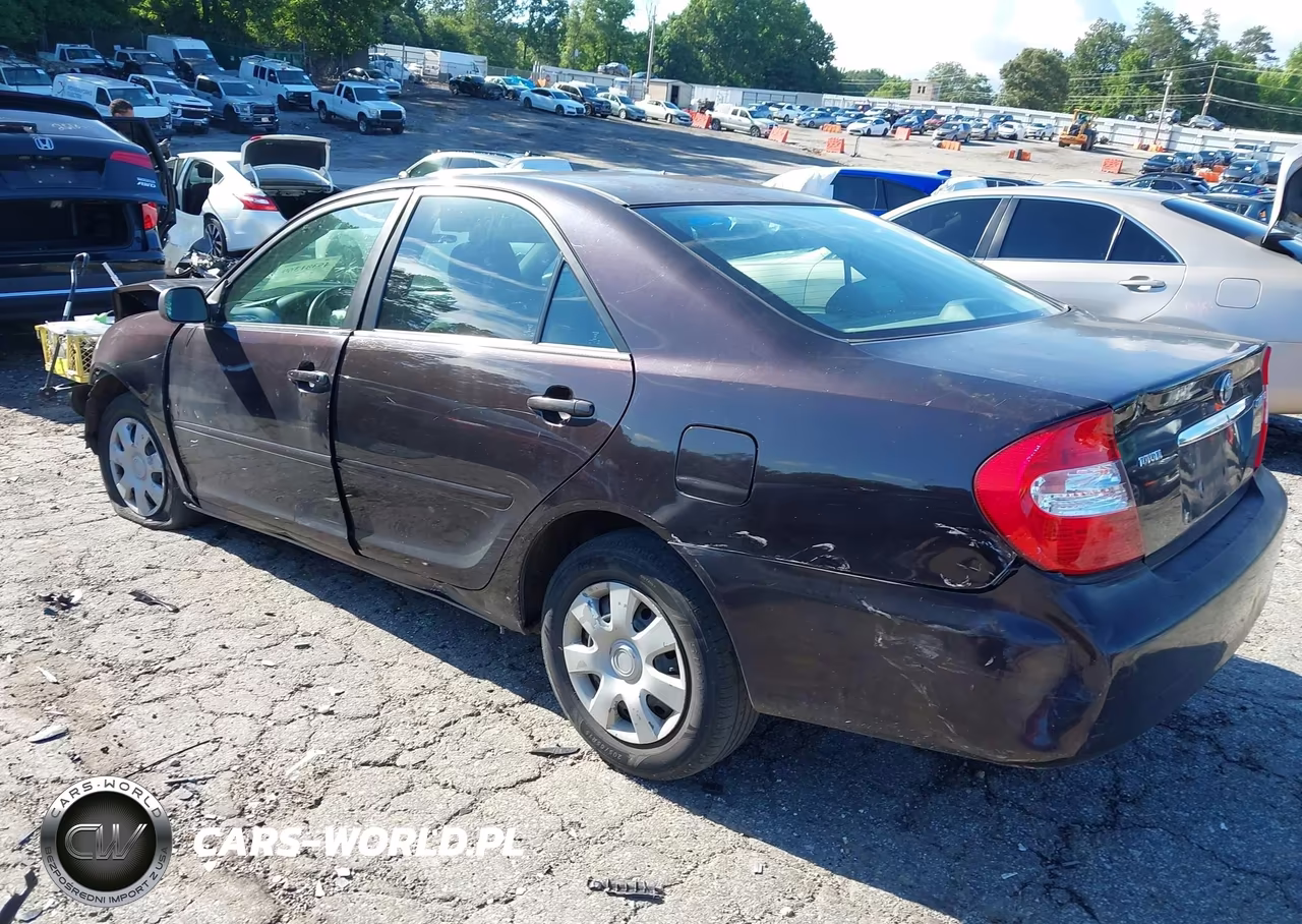 2004 Toyota Camry Le VIN:4T1BE32K74U900558 - 3
