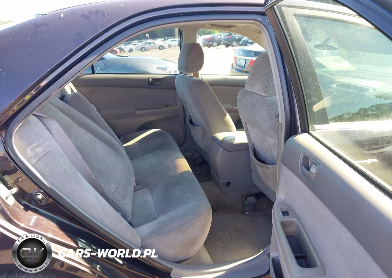 2004 Toyota Camry Le VIN:4T1BE32K74U900558 - 8