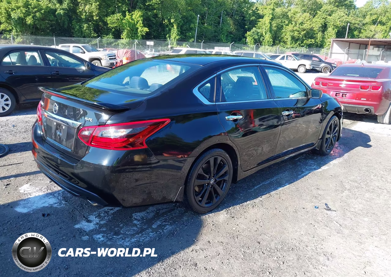 2017 Nissan Altima 2.5 Sr VIN:1N4AL3AP8HN360419 - 4