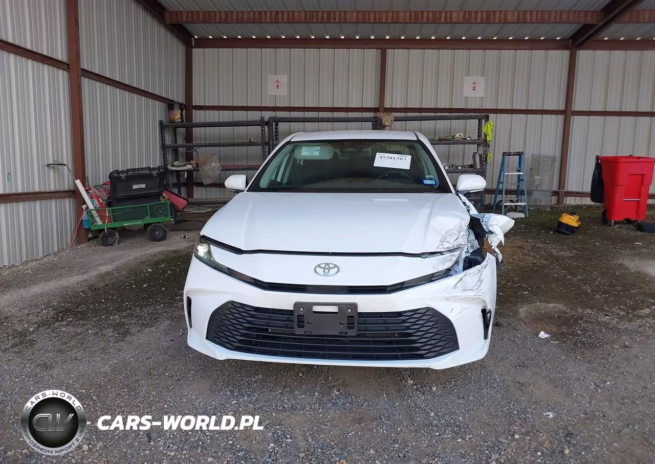 2026 Toyota Camry Le VIN:4T1DAACKXTU266930 - 13
