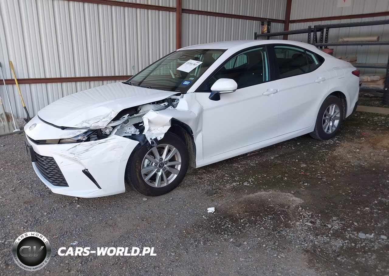 2026 Toyota Camry Le VIN:4T1DAACKXTU266930 - 2