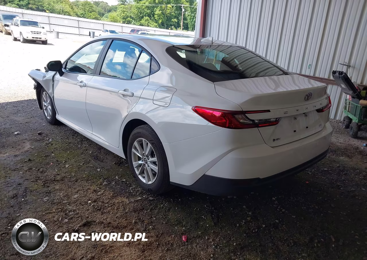 2026 Toyota Camry Le VIN:4T1DAACKXTU266930 - 3