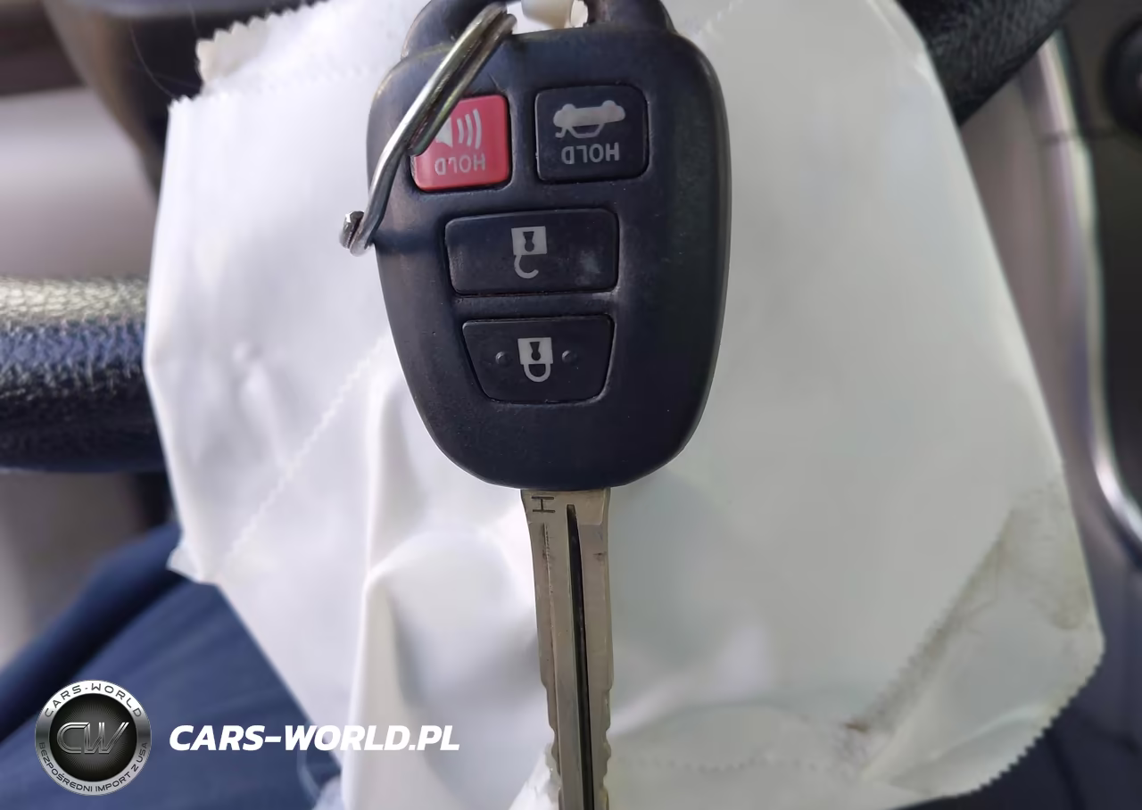 2015 Toyota Camry Le VIN:4T1BF1FK2FU057741 - 11