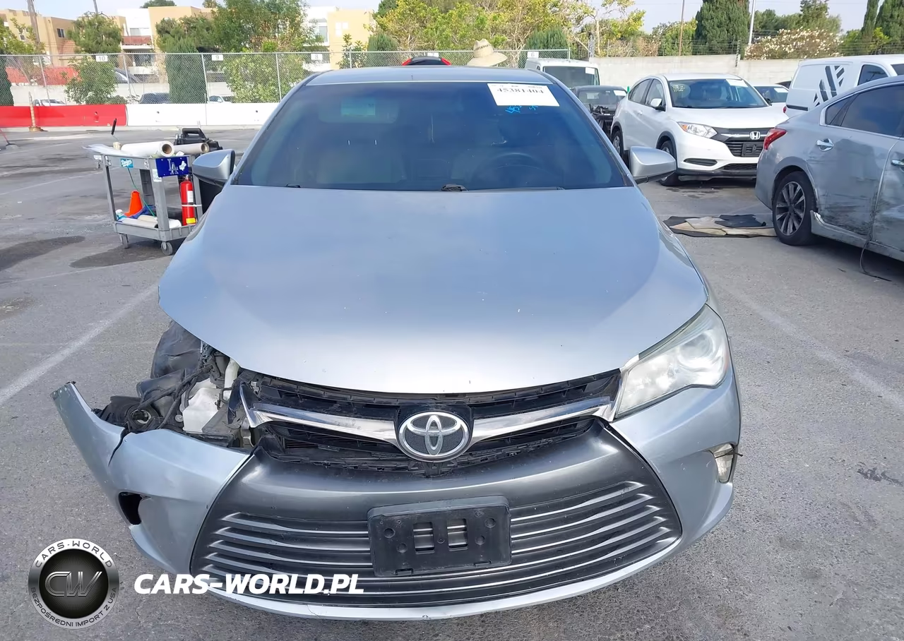 2015 Toyota Camry Le VIN:4T1BF1FK2FU057741 - 14