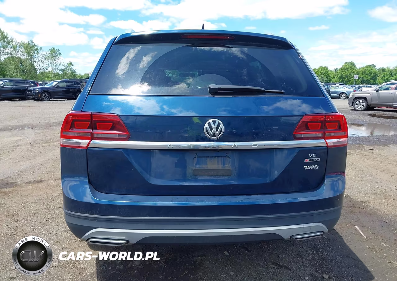 2018 Volkswagen Atlas 3.6L V6 S VIN:1V2GR2CA5JC517670 - 16