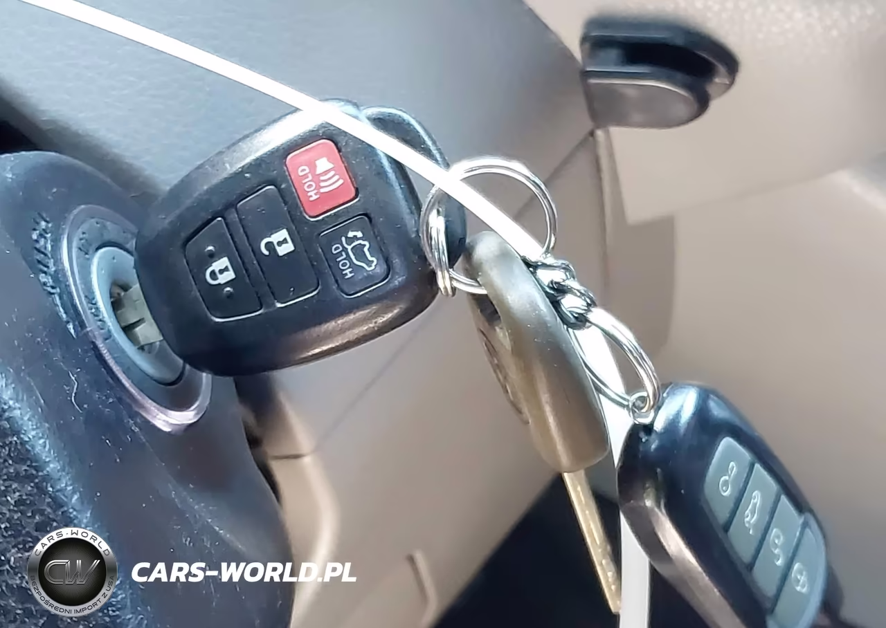2017 Toyota Highlander Le Plus VIN:5TDBZRFH8HS391150 - 11