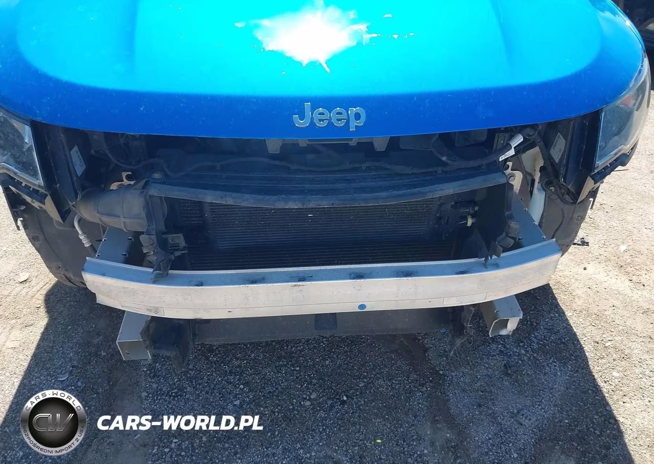 2018 Jeep Compass Latitude 4X4 VIN:3C4NJDBB4JT144275 - 6