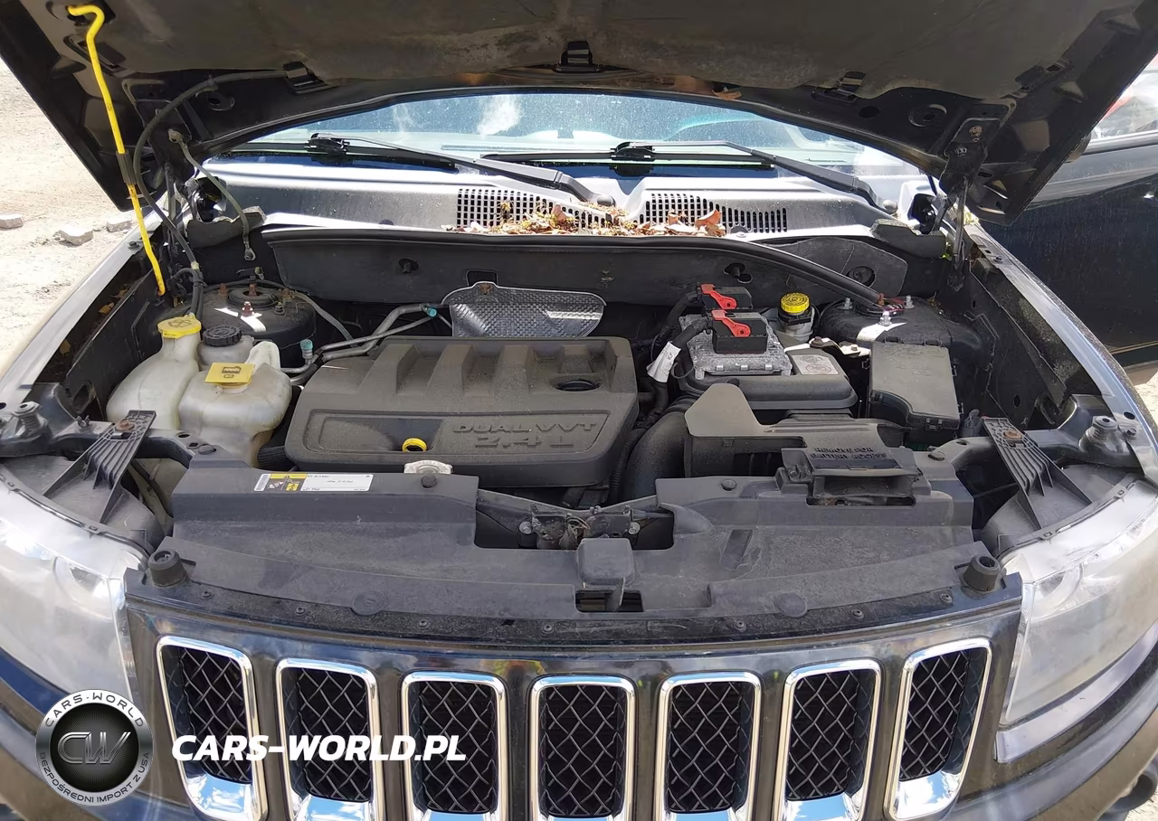 2014 Jeep Compass Sport VIN:1C4NJDBB5ED927083 - 10