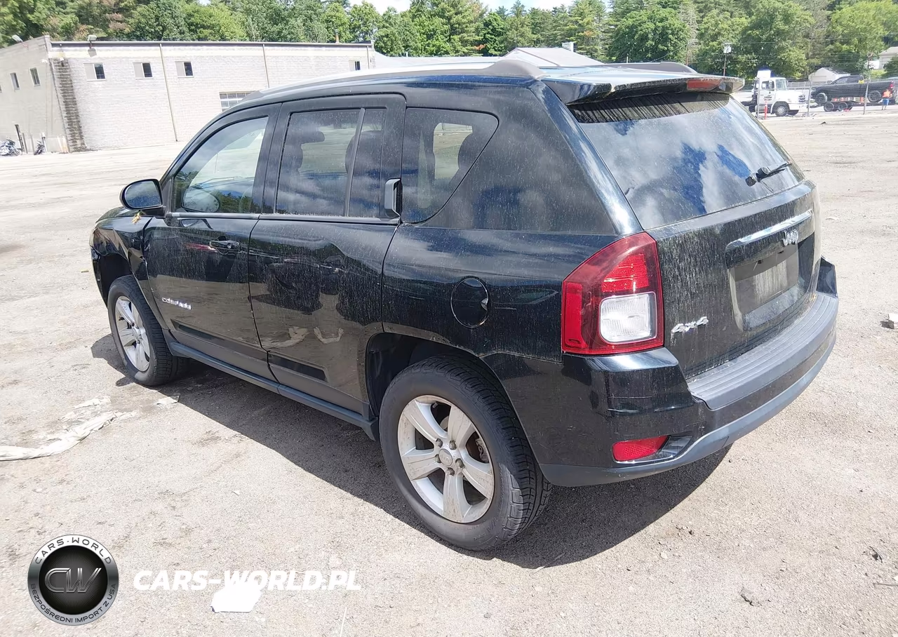 2014 Jeep Compass Sport VIN:1C4NJDBB5ED927083 - 3