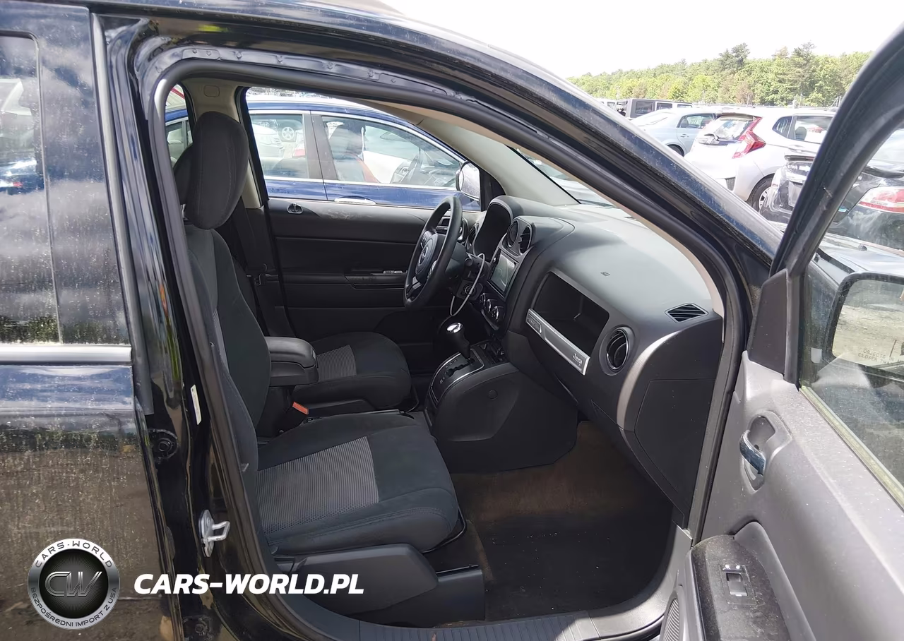2014 Jeep Compass Sport VIN:1C4NJDBB5ED927083 - 5