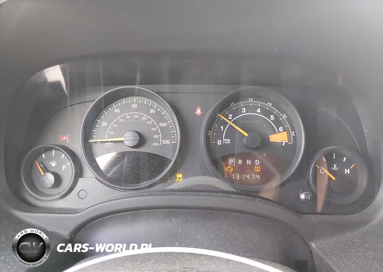 2014 Jeep Compass Sport VIN:1C4NJDBB5ED927083 - 7