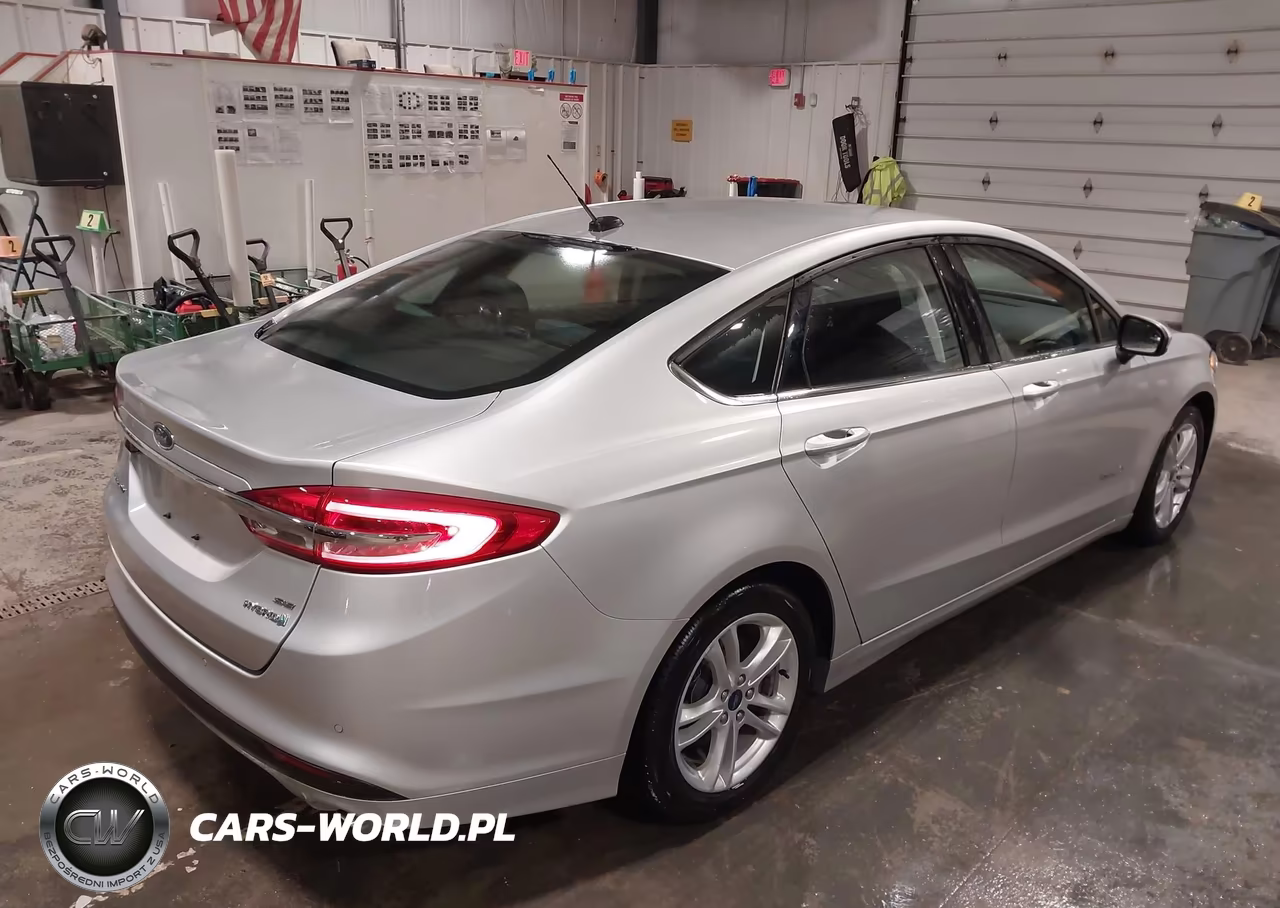 2018 Ford Fusion Hybrid Se VIN:3FA6P0LU2JR258080 - 4