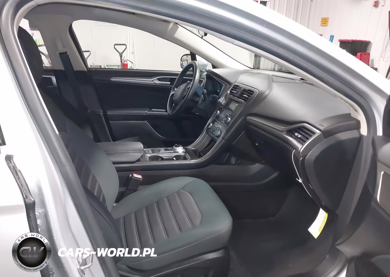 2018 Ford Fusion Hybrid Se VIN:3FA6P0LU2JR258080 - 5