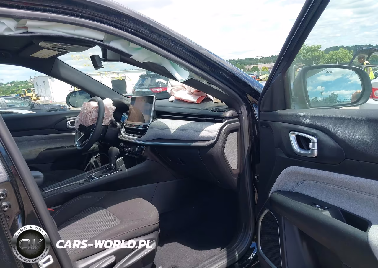 2023 Jeep Compass Sport 4X4 VIN:3C4NJDAN2PT520637 - 5