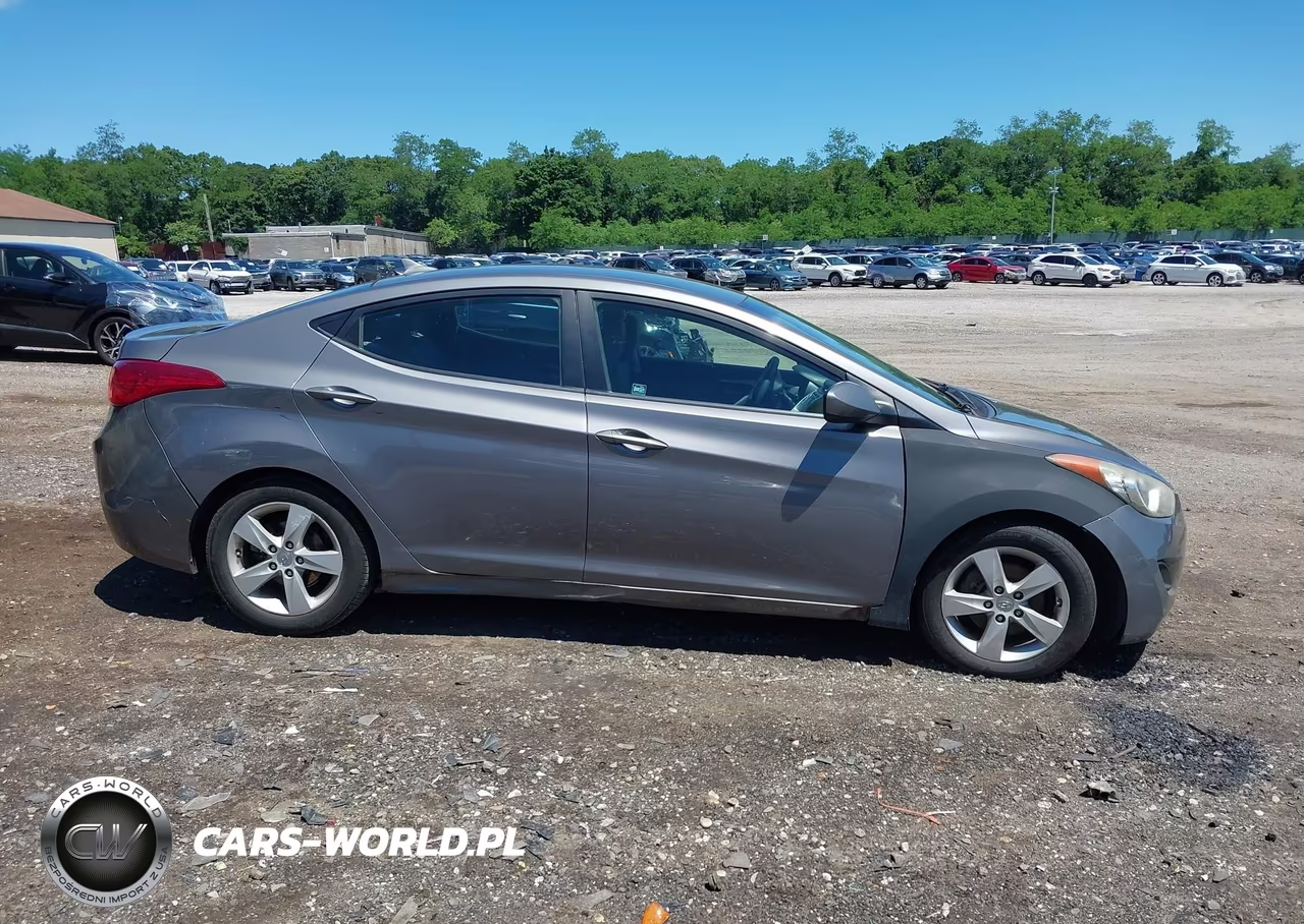 2011 Hyundai Elantra Gls VIN:5NPDH4AE1BH057535 - 13