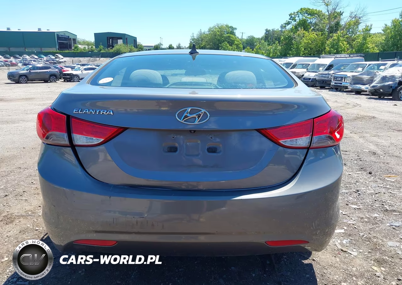 2011 Hyundai Elantra Gls VIN:5NPDH4AE1BH057535 - 16
