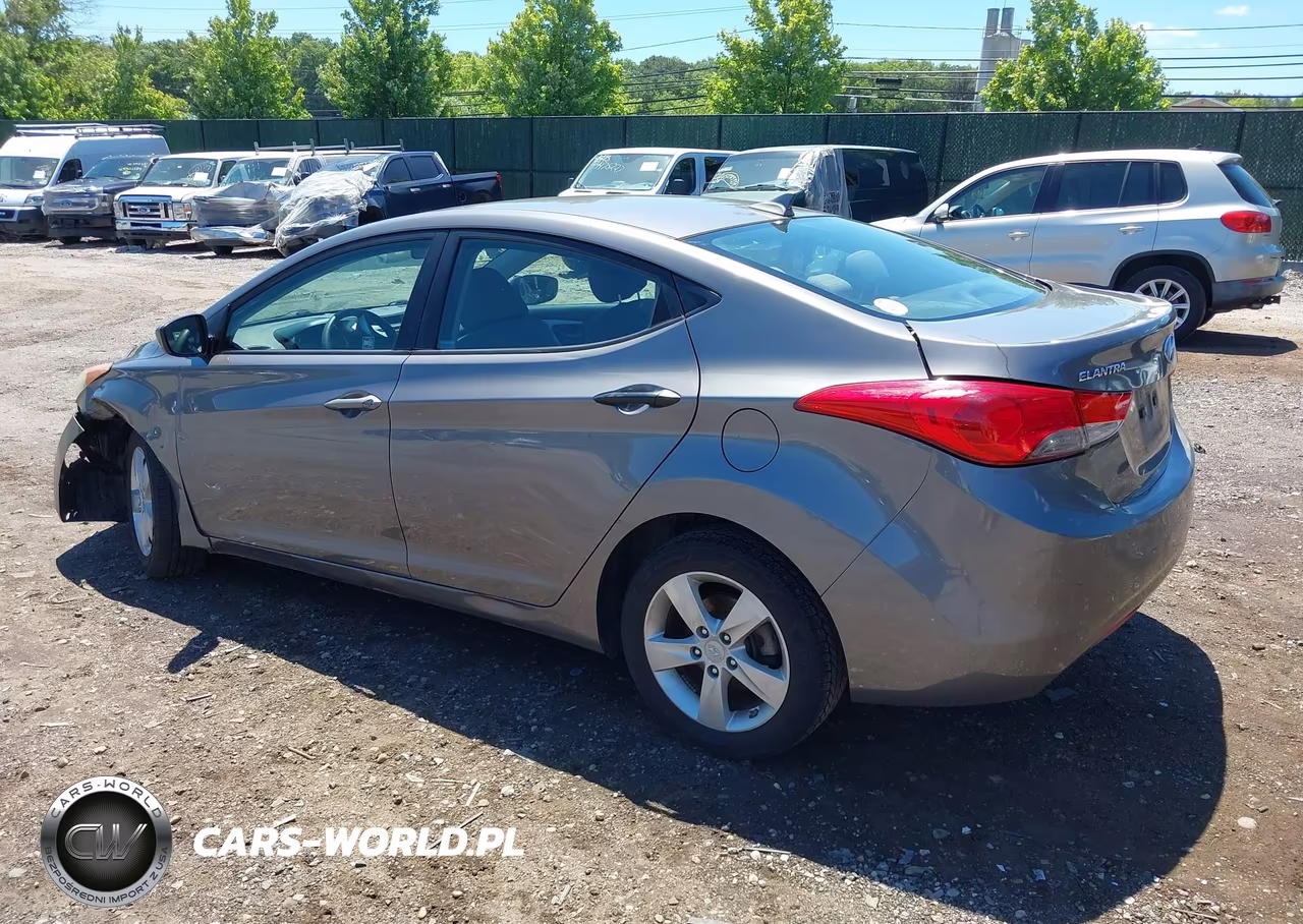 2011 Hyundai Elantra Gls VIN:5NPDH4AE1BH057535 - 3