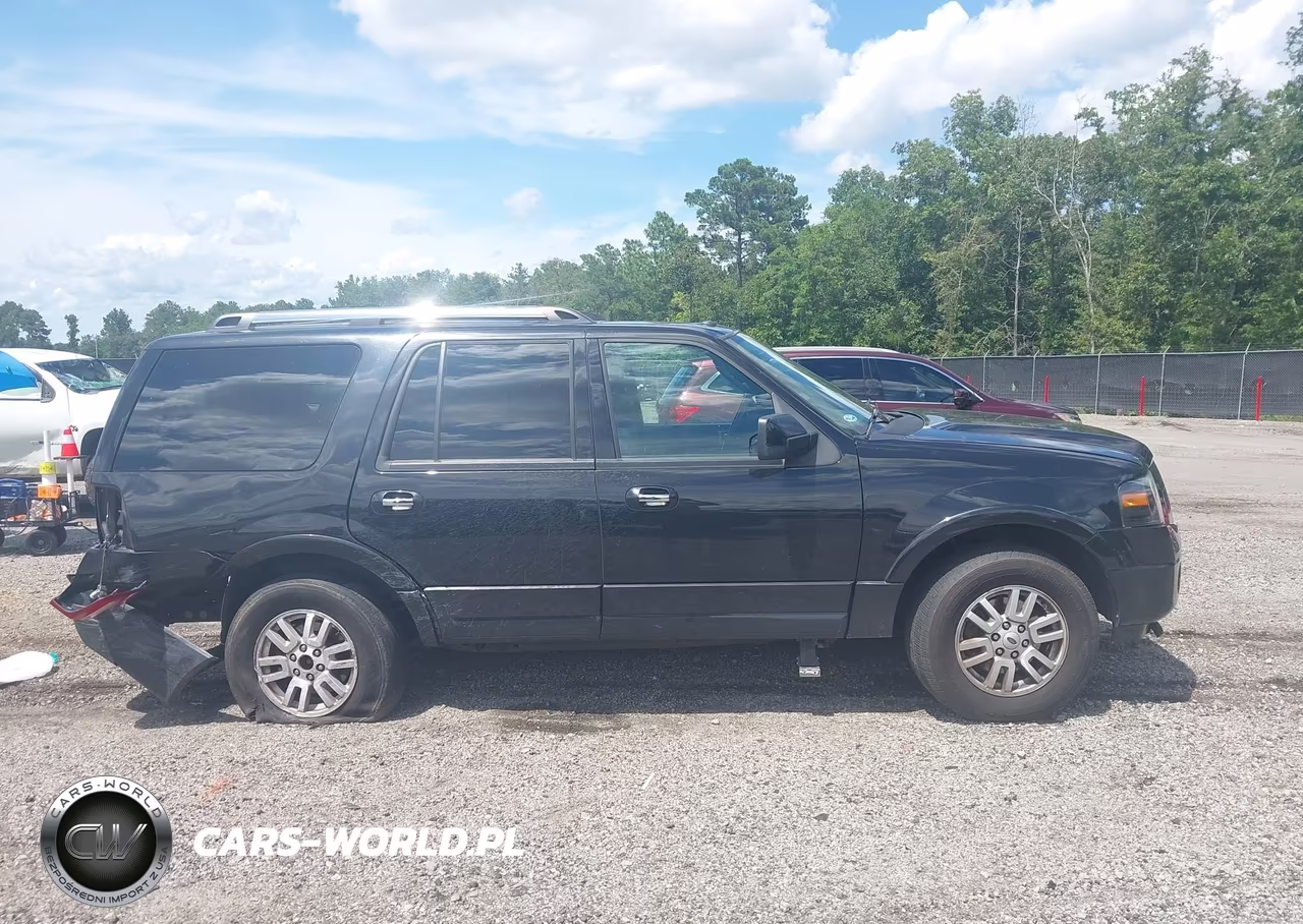 2013 Ford Expedition Limited VIN:1FMJU2A51DEF34658 - 13