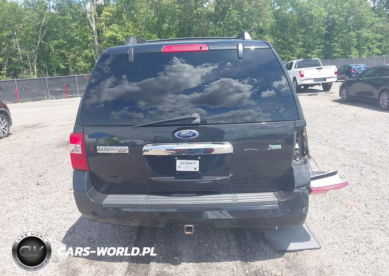 2013 Ford Expedition Limited VIN:1FMJU2A51DEF34658 - 16