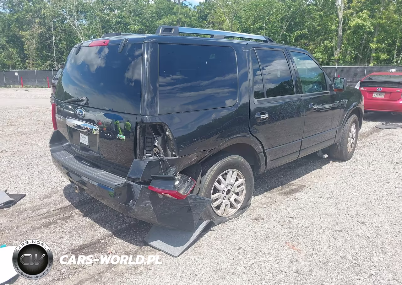2013 Ford Expedition Limited VIN:1FMJU2A51DEF34658 - 4