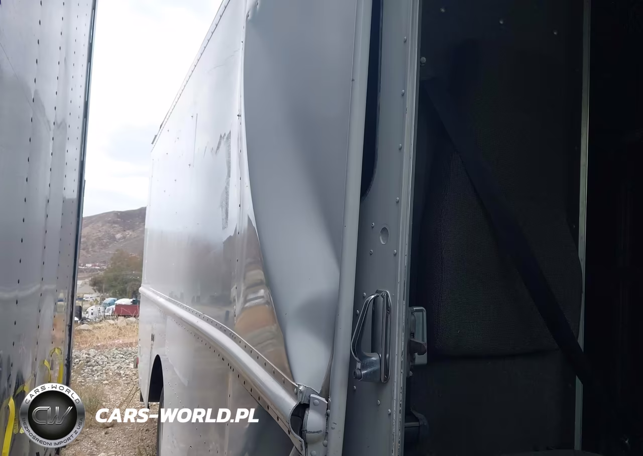 2013 Freightliner Chassis M Line Walk-In Van VIN:4UZAAPDU1DCBS0576 - 17