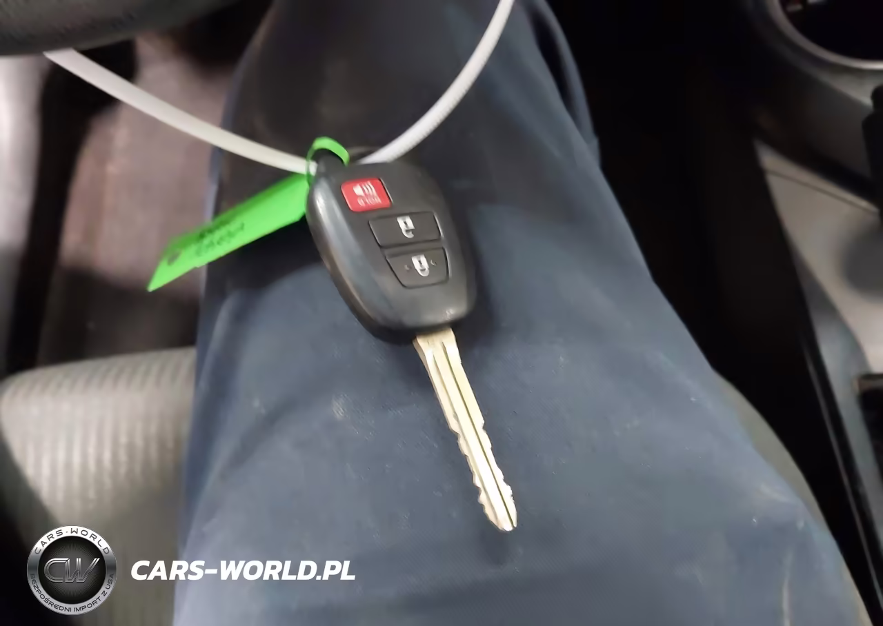 2017 Toyota Rav4 Le VIN:JTMBFREV3HJ166745 - 11