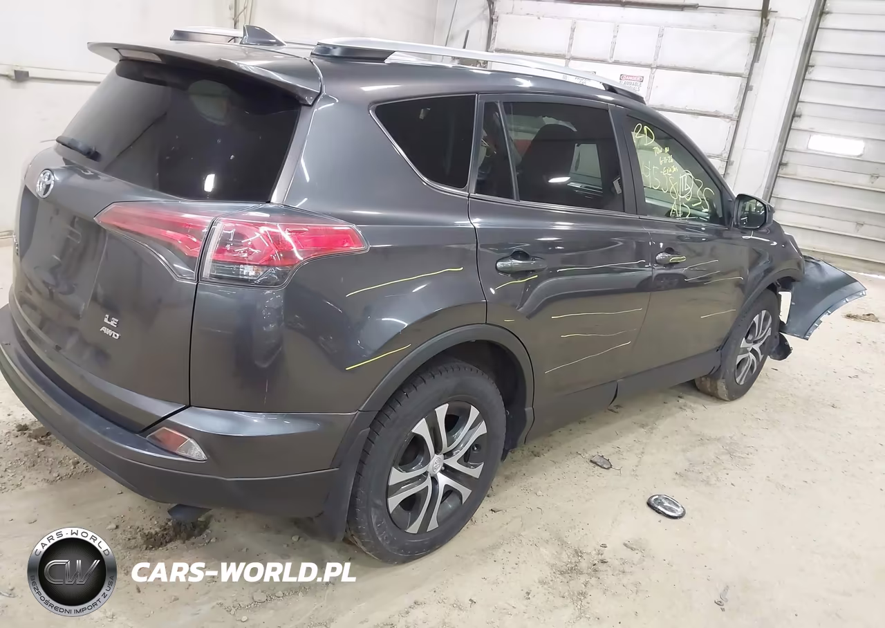 2017 Toyota Rav4 Le VIN:JTMBFREV3HJ166745 - 4
