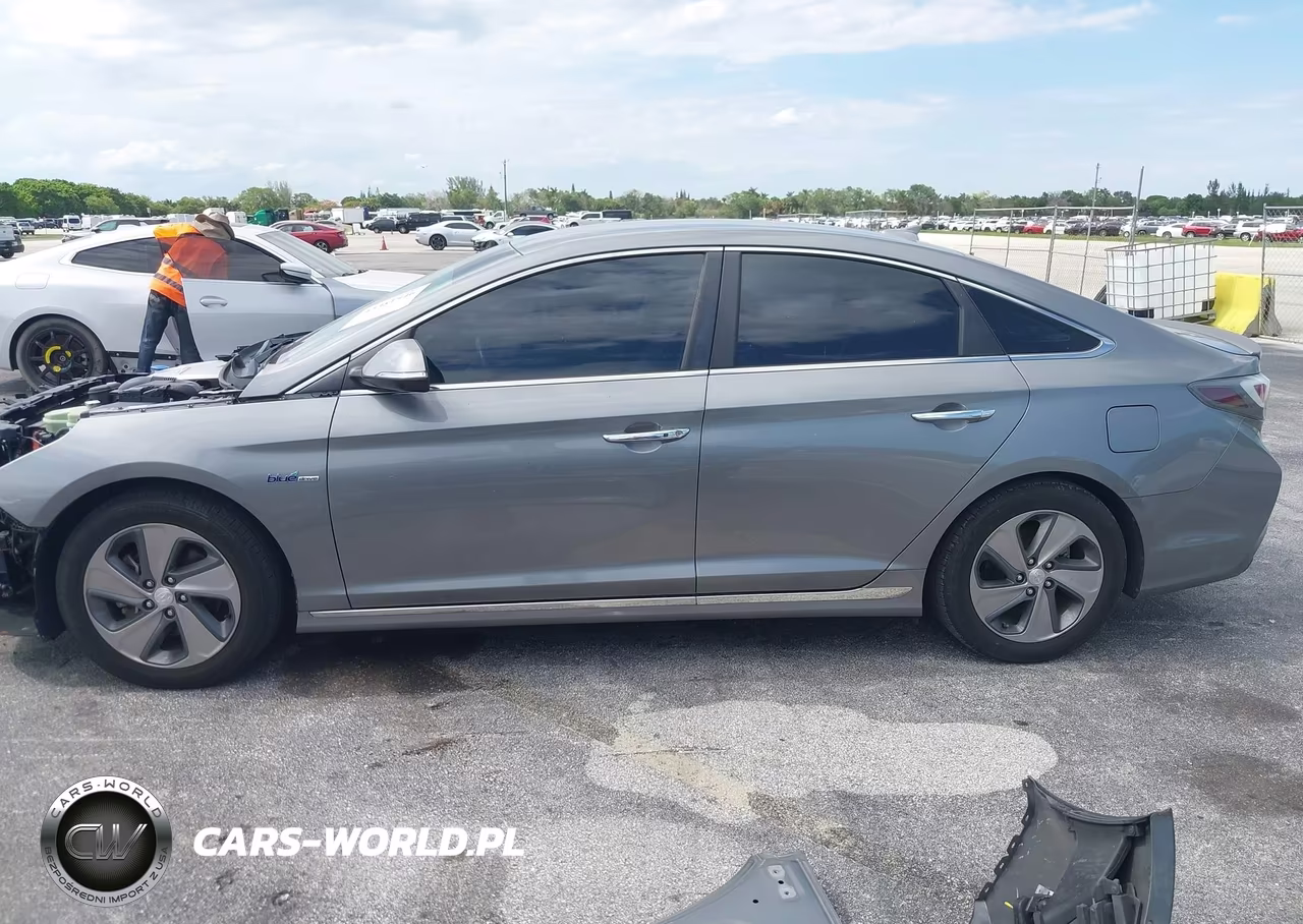 2017 Hyundai Sonata Hybrid Limited VIN:KMHE34L14HA057571 - 15