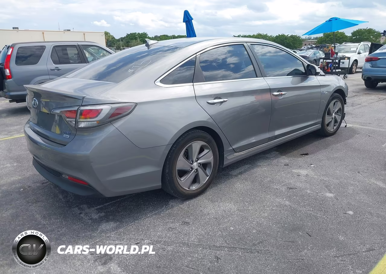 2017 Hyundai Sonata Hybrid Limited VIN:KMHE34L14HA057571 - 4
