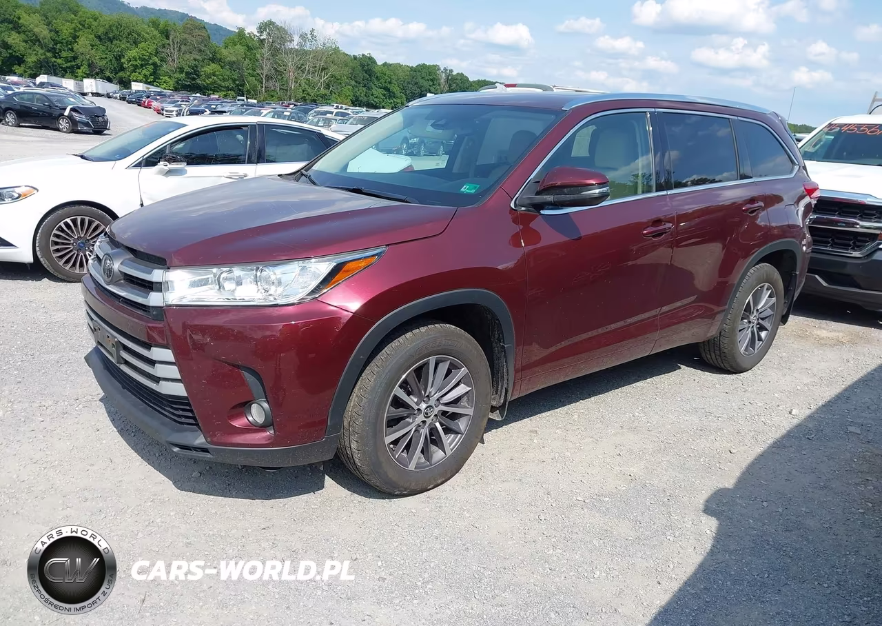 2018 Toyota Highlander Xle VIN:5TDJZRFH4JS882610 - 2