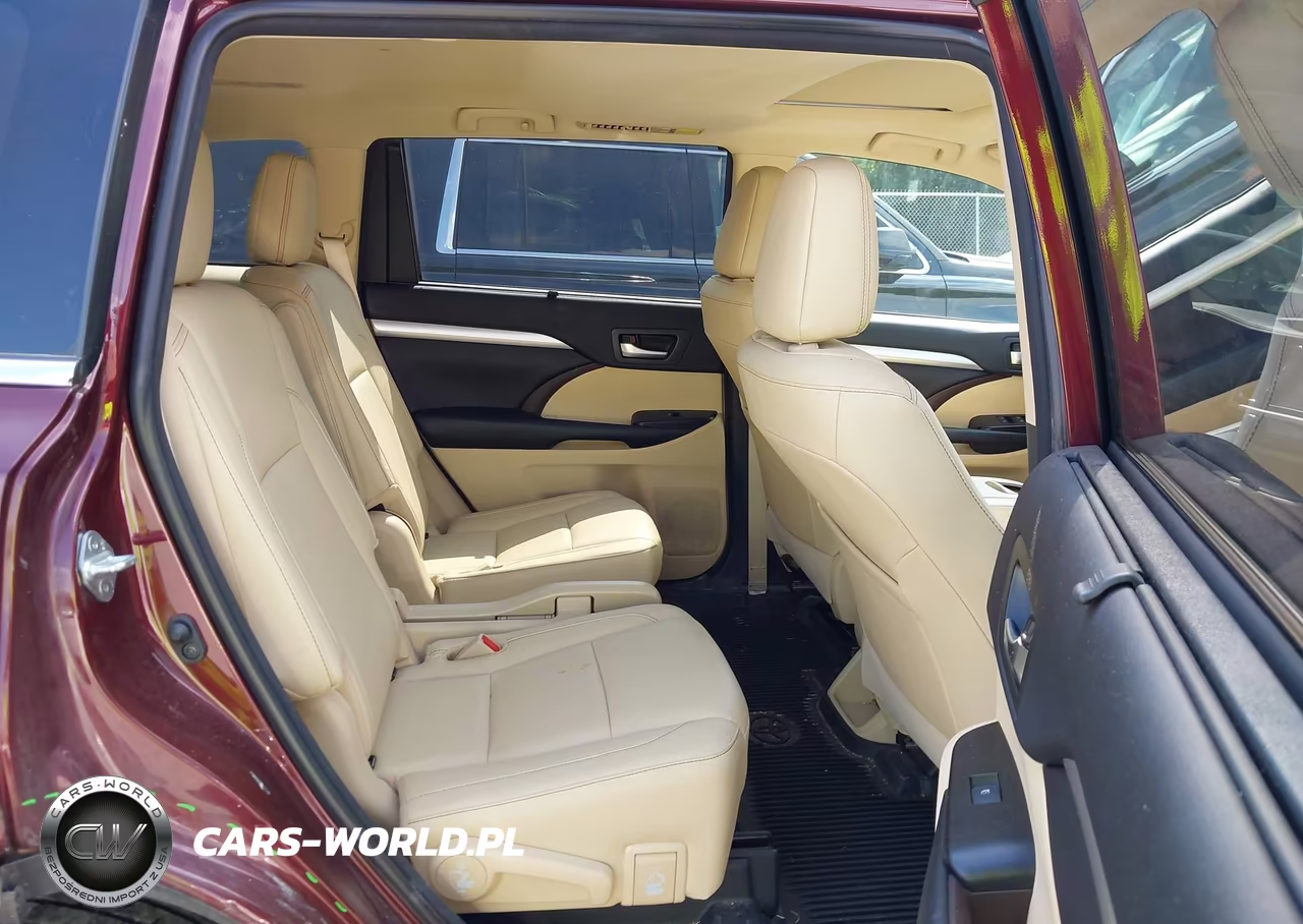 2018 Toyota Highlander Xle VIN:5TDJZRFH4JS882610 - 8
