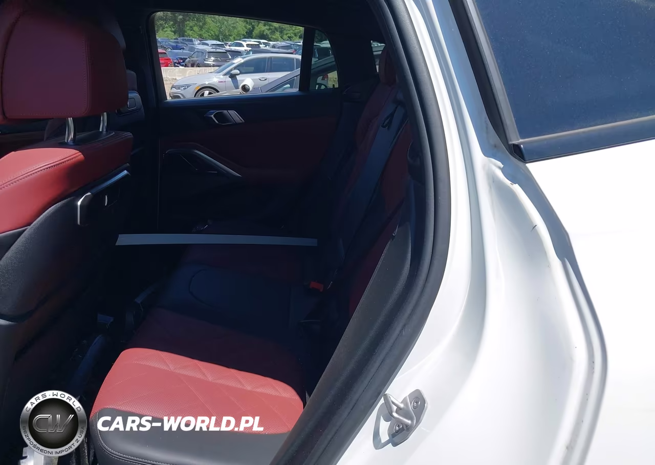 2024 BMW X6 xDrive40I VIN:5UX33EX04R9U46313 - 8