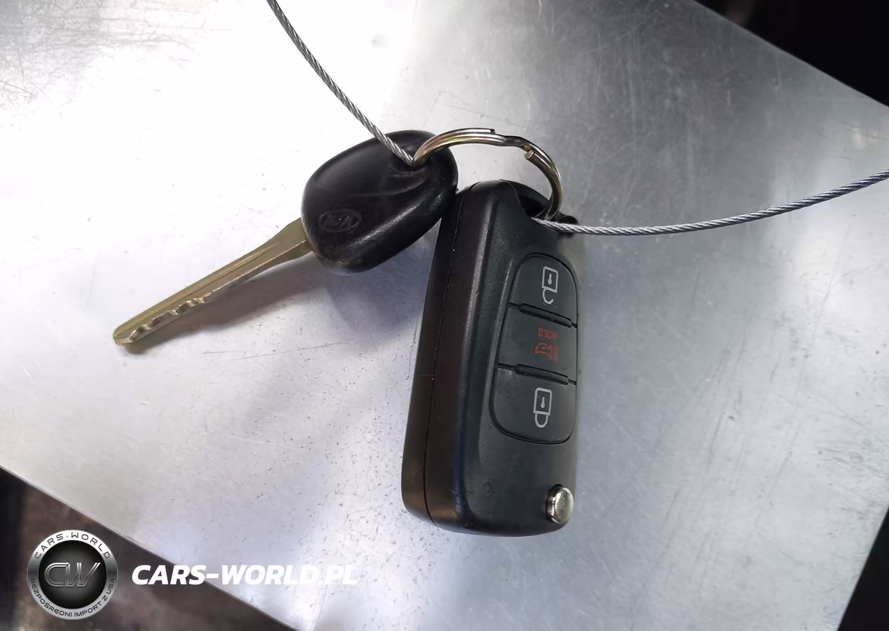 2011 Kia Soul + VIN:KNDJT2A28B7195704 - 11