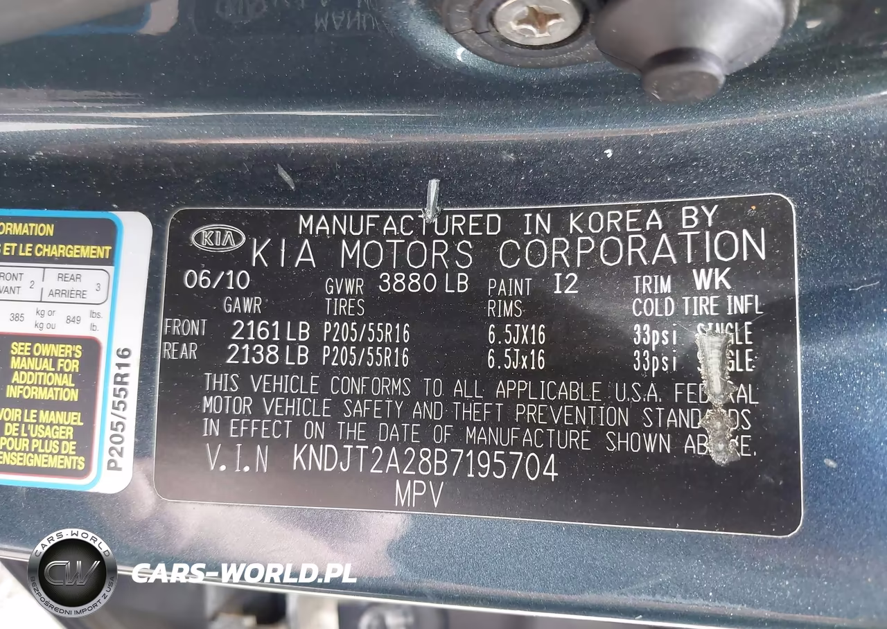2011 Kia Soul + VIN:KNDJT2A28B7195704 - 9