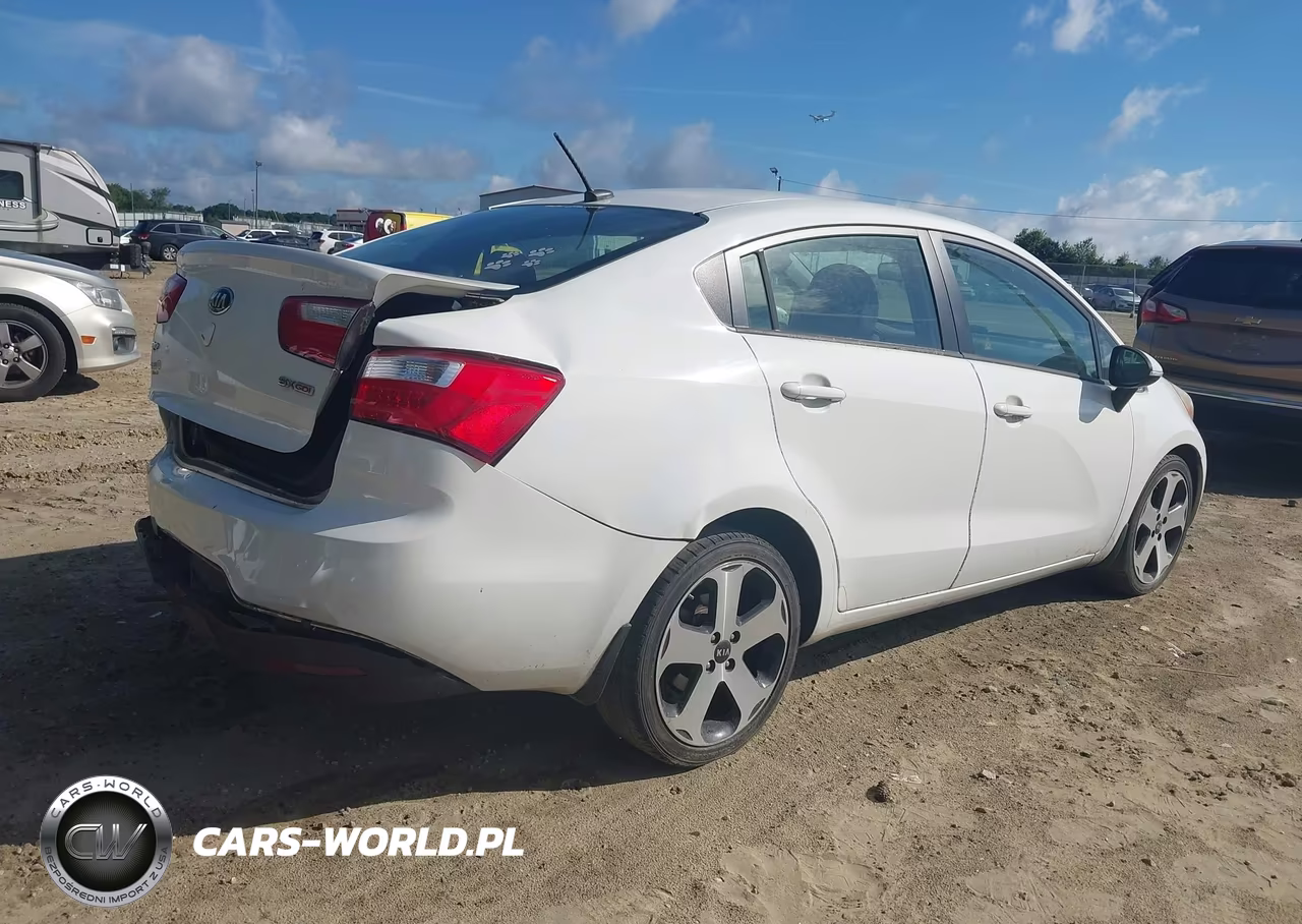 2015 Kia Rio Sx VIN:KNADN4A35F6427809 - 4