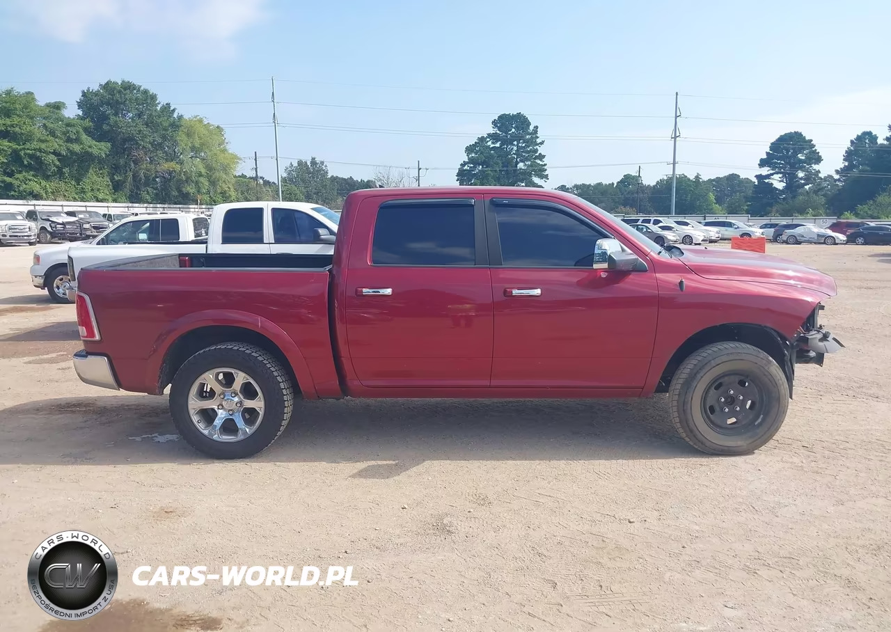 2015 Ram 1500 Laramie VIN:1C6RR7NTXFS561318 - 14