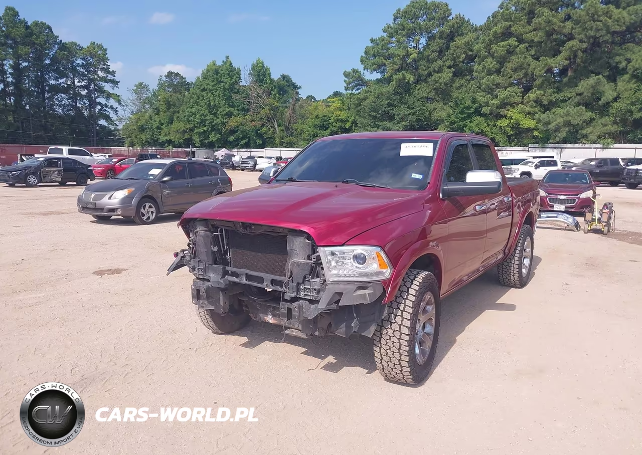 2015 Ram 1500 Laramie VIN:1C6RR7NTXFS561318 - 2