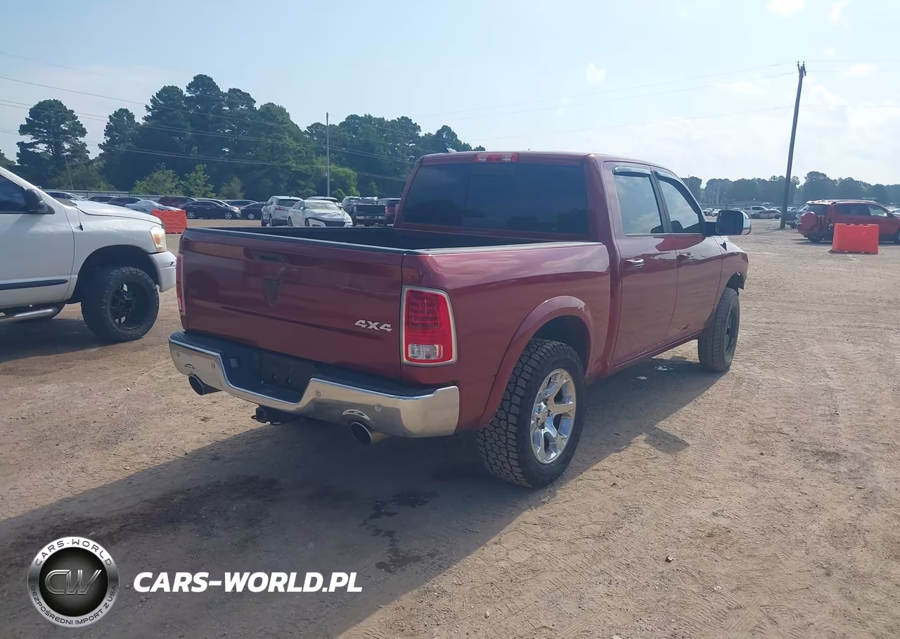 2015 Ram 1500 Laramie VIN:1C6RR7NTXFS561318 - 4