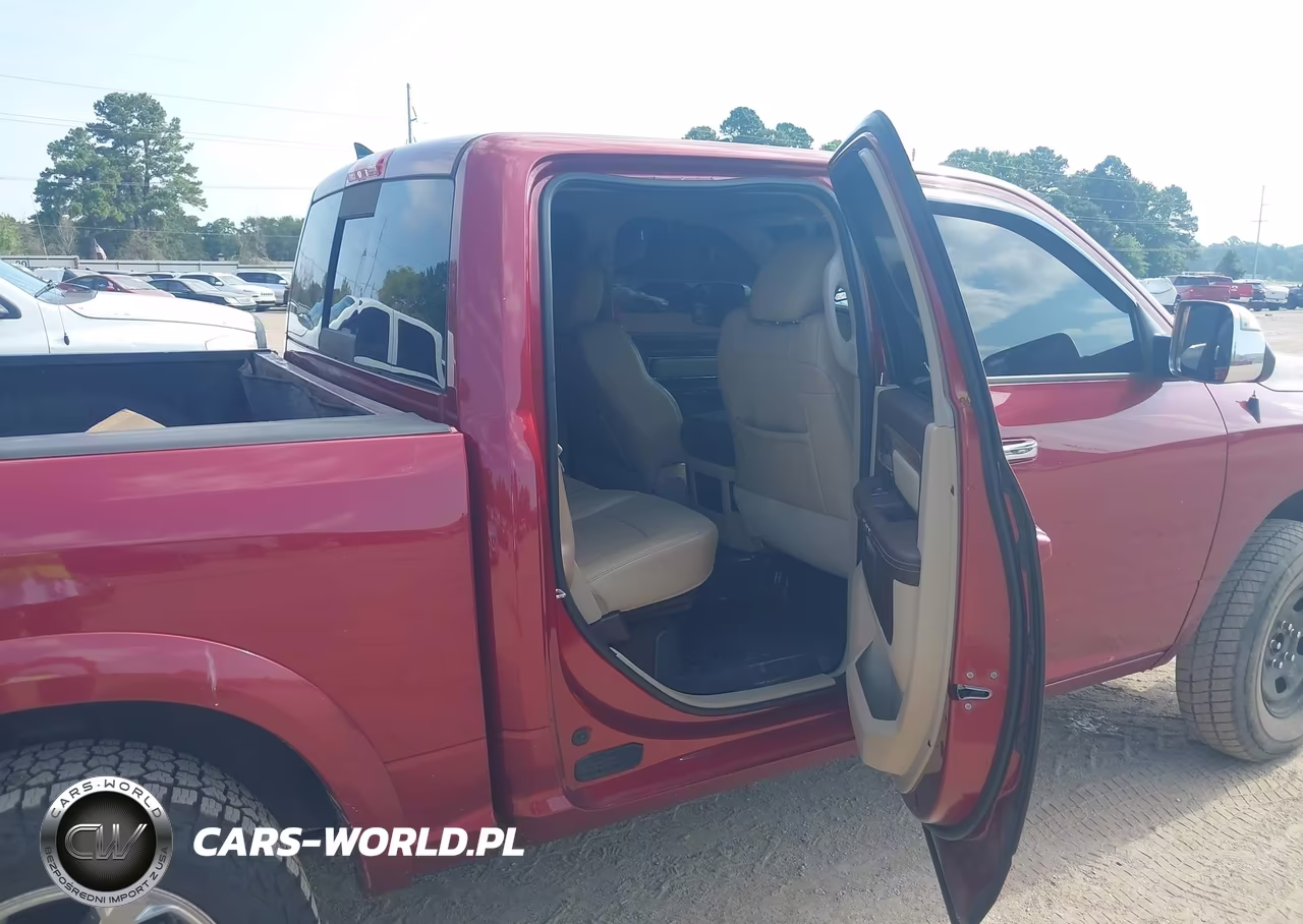 2015 Ram 1500 Laramie VIN:1C6RR7NTXFS561318 - 8