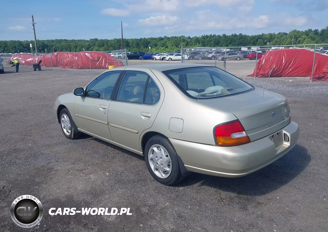 1999 Nissan Altima Gle-Gxe-Se-Se-L-Xe VIN:1N4DL01D5XC248804 - 3